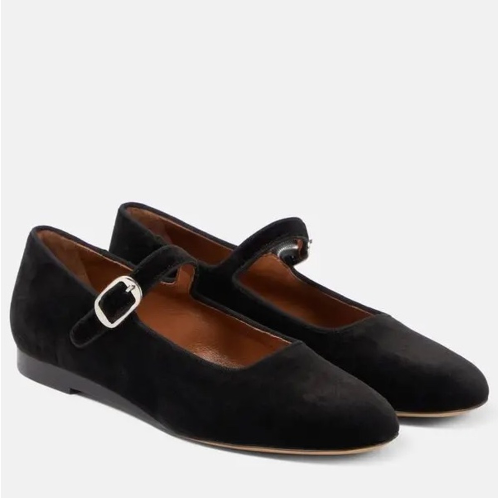 Le Monde Beryl Black Velvet Mary Jane Ballet Flats Size 37.5